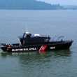 Operasi rondaan Maritim Malaysia di perairan negara bagi memantau keselamatan dan membanteras kemasukan PATI melalui laluan laut.