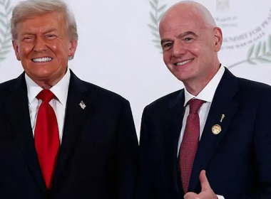 Donald Trump bersama Presiden FIFA Gianni Infantino