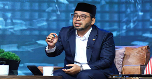 Zulkifli Hasan ketika menjelaskan tindakan susulan Laporan RCI Tabung Haji