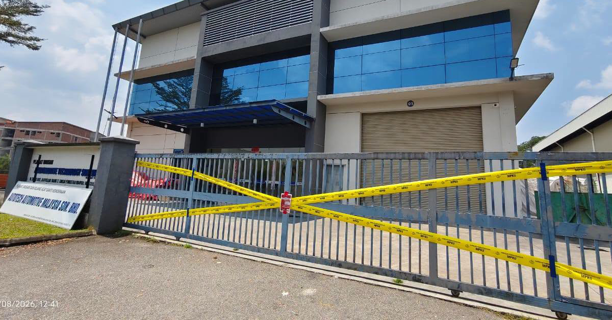 Premis di Kulai ditutup selepas Jalur Gemilang dan Bendera Johor dipasang secara terbalik