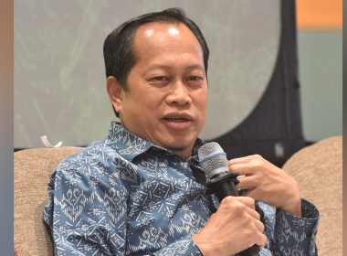 Ahmad Maslan ketika bercakap mengenai pendirian UMNO menyokong Kerajaan Perpaduan sehingga akhir penggal