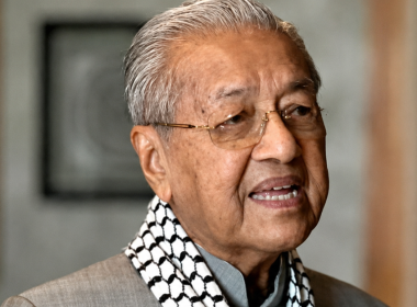 Tun Dr Mahathir Mohamad mengkritik pendirian Benjamin Netanyahu mengenai penubuhan negara Palestin