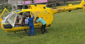 Izzati Syamimi menjelaskan pintu helikopter BO-105 boleh ditanggalkan ketika misi FDS