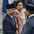 Prabowo Subianto melantik Suahasil Nazara sebagai Menteri Kewangan Indonesia menggantikan Purbaya Yudhi Sadewa.