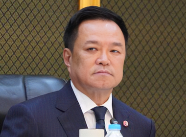 Perdana Menteri Thailand Anutin Charnvirakul ketika menyampaikan kenyataan mengenai warga asing.