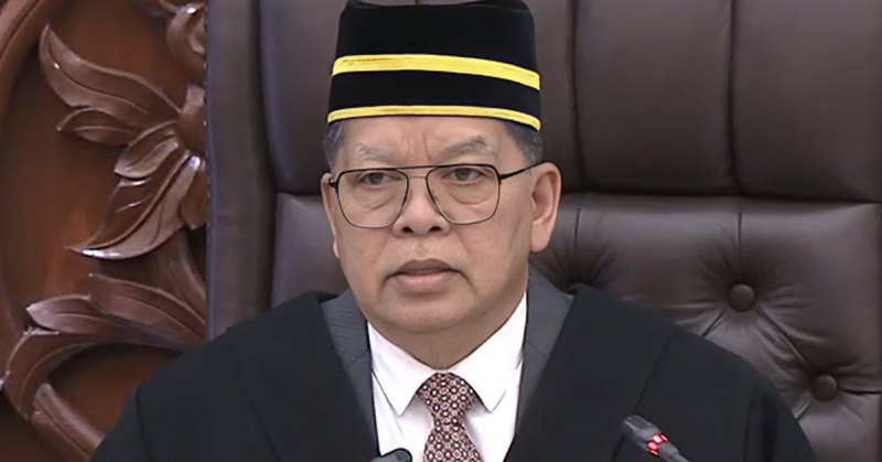 Tan Sri Johari Abdul mempengerusikan persidangan Dewan Rakyat.