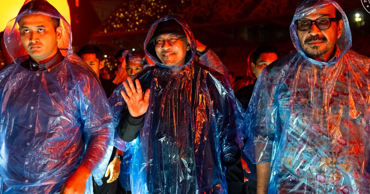 Perdana Menteri Anwar Ibrahim memberi respons mengenai kehadirannya ke persembahan Siti Nurhaliza.