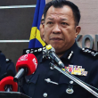 Pemangku Pesuruhjaya Polis Sarawak DCP Saifullizan Ishak memberi penjelasan mengenai siasatan kes pelajar serang guru menggunakan kapak di Kuching.